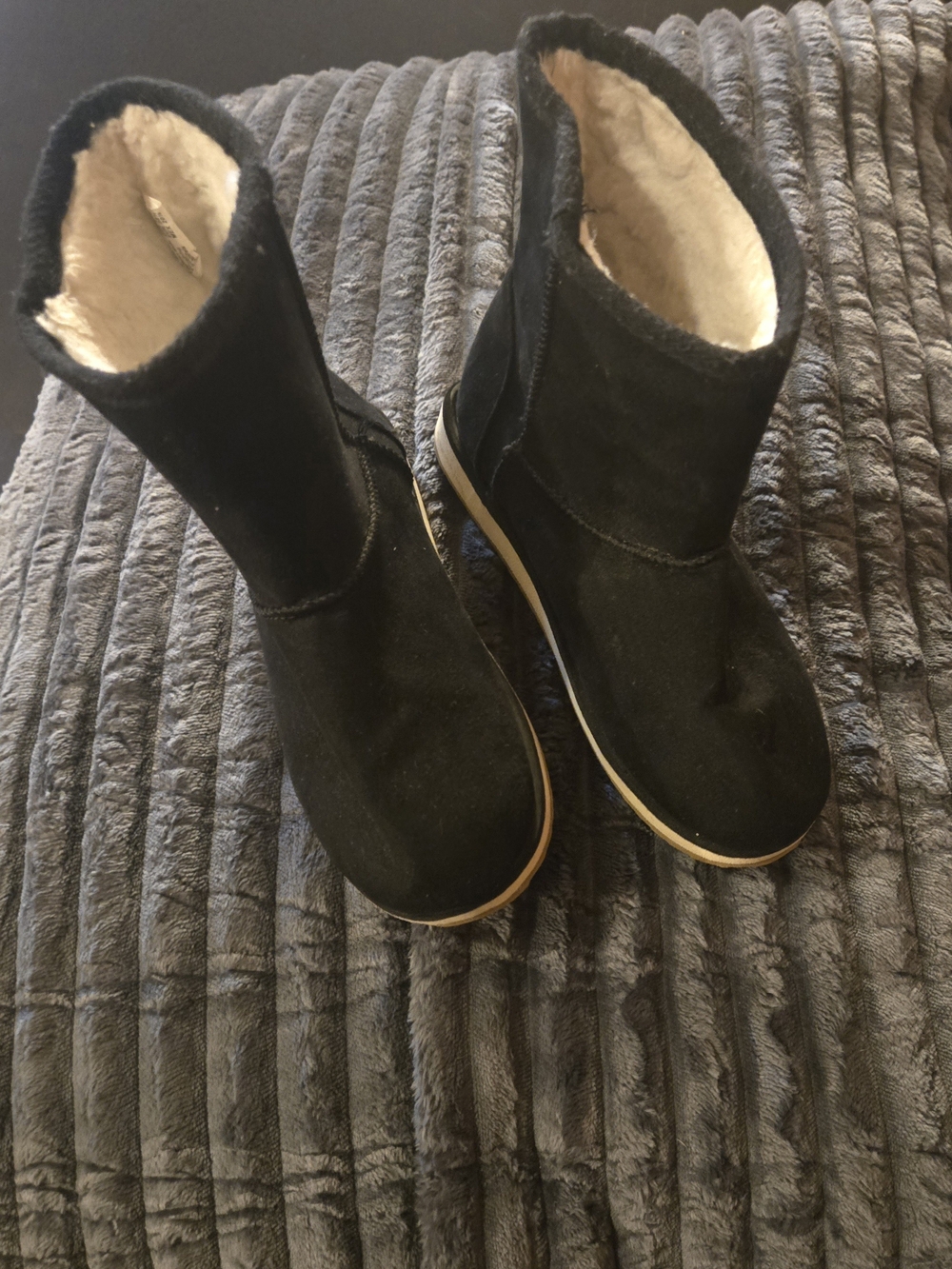 wonder nation Black Faux-Fur Lined Cozy Kids Boots